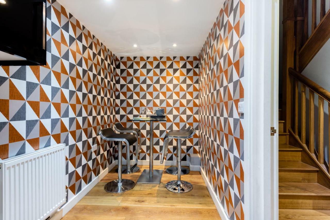 The Norfolk Maisonette - Lovely 4Bdr Mews Лондон Екстериор снимка